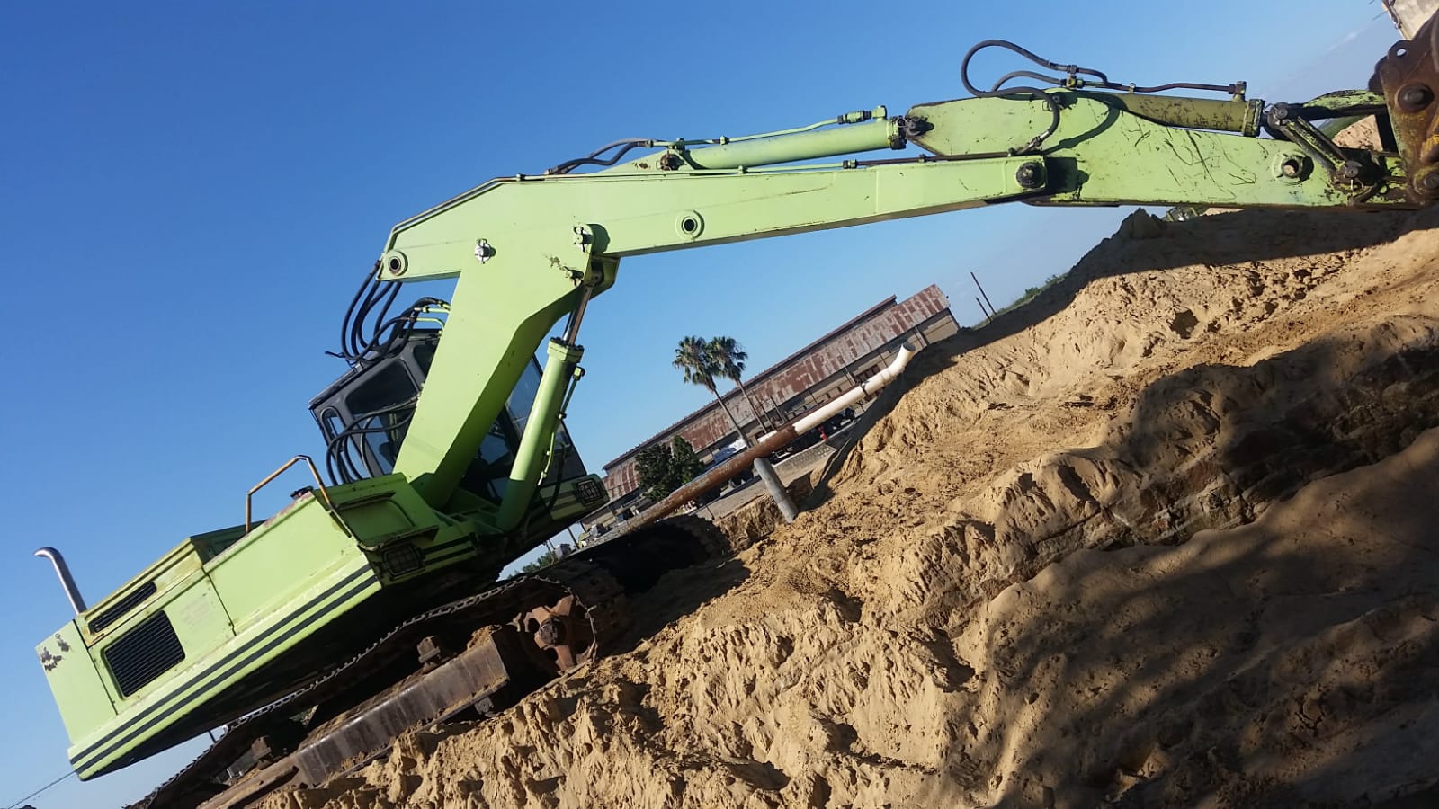 Excavadora Hidromac H95 de JV Mantenimiento Integral